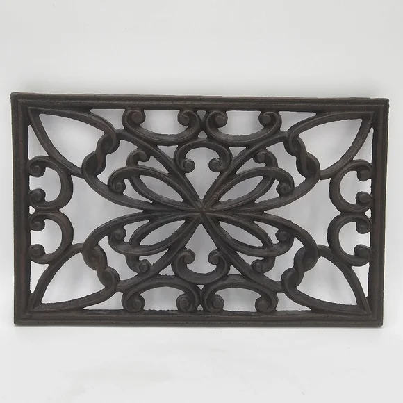 Rectangular Trivit With Detailed Pattern. - Picture 4 of 4